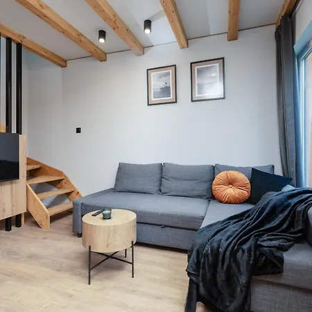 Bursztyn 펜션 므르제지노