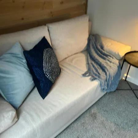 펜션 Bursztyn 므르제지노