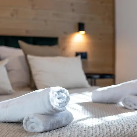 Bursztyn 펜션 므르제지노