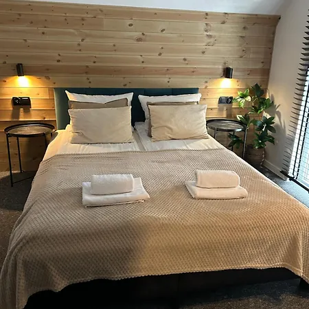 Bursztyn Tatil Evi *